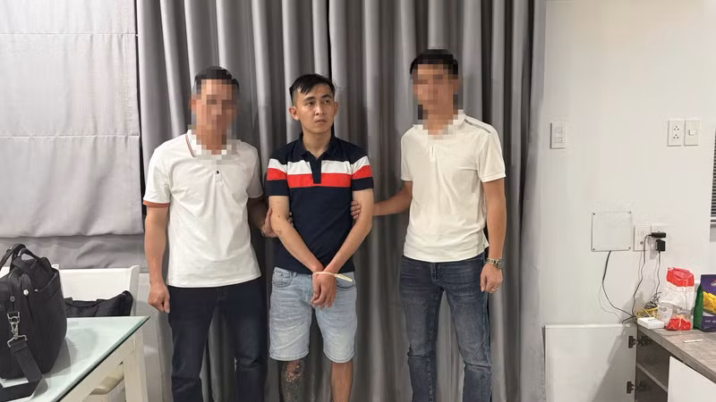 Đối tượng bị truy nã “sa lưới” cùng hơn 1,3kg ma túy