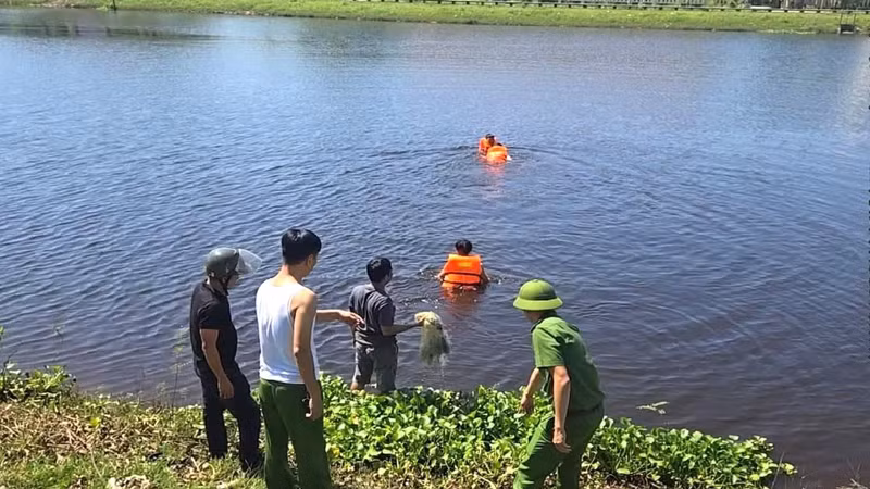 Ứng cứu kịp thời 2 nạn nhân bị đuối nước ở Huế