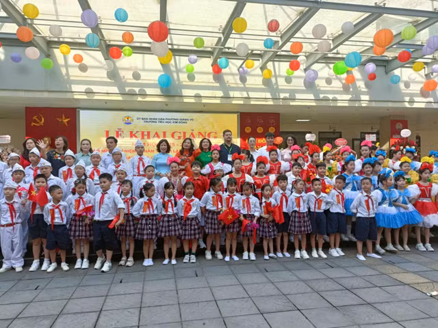 9e2b5963-21da-427a-91ab-a37f13792cfc.jpg