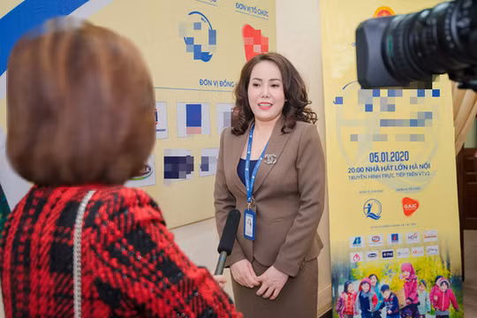 Bắt một nữ Tổng Giám đốc tội Đưa hối lộ trong vụ án tại Cục Lãnh sự Bat mot nu Tong Giam doc toi Dua hoi lo trong vu an tai Cuc Lanh su