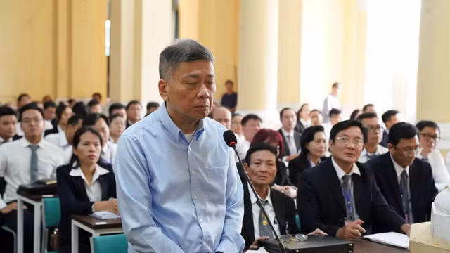Cách bà Trương Mỹ Lan vận chuyển hàng tỷ USD vượt biên - Hình 2 Cach ba Truong My Lan van chuyen hang ty USD vuot bien-Hinh-2