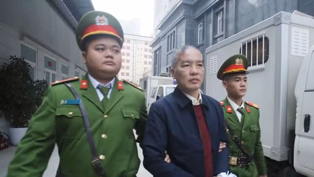 Chum anh: 2 cuu bo truong Nguyen Bac Son, Truong Minh Tuan hau toa-Hinh-4