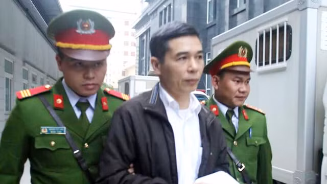 Chum anh: 2 cuu bo truong Nguyen Bac Son, Truong Minh Tuan hau toa-Hinh-3