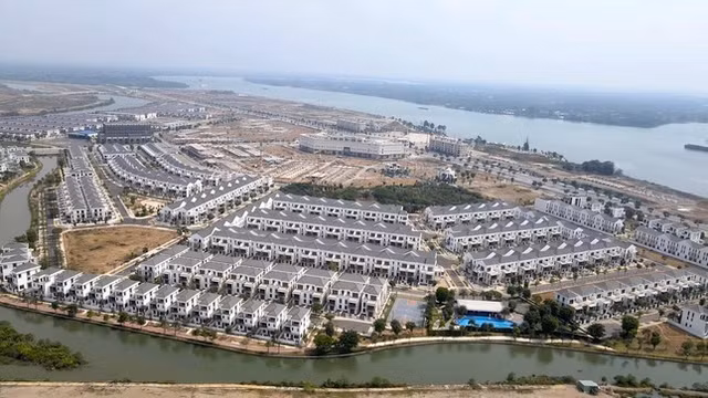 Lập tổ công tác gỡ khó cho hai dự án của Novaland Lap to cong tac go kho cho hai du an cua Novaland