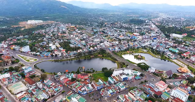 Thong tin moi ve vu dieu tra dieu tra nguyen chu tich TP Bao Loc trong vu giao dat tai dinh cu sai doi tuong