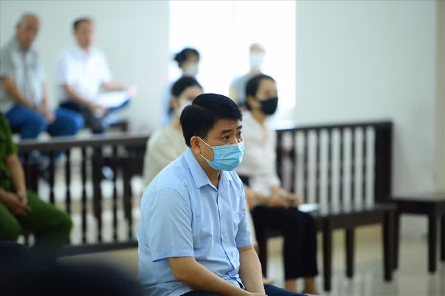 Ông Nguyễn Đức Chung bị cáo buộc 'dùng thủ đoạn tinh vi, xảo quyệt' thế nào? Ong Nguyen Duc Chung bi cao buoc 'dung thu doan tinh vi, xao quyet' the nao?