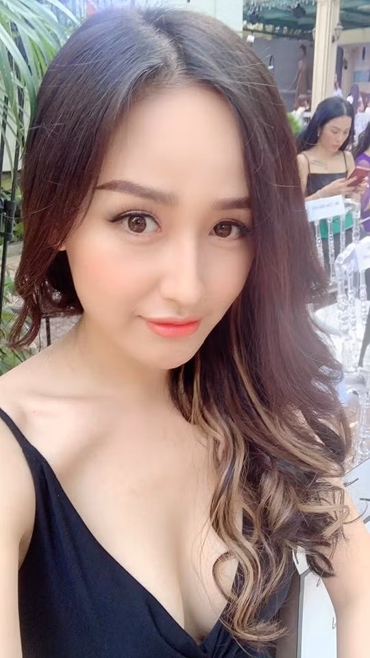 Can mat nhung hoa hau Viet cuc goi cam va dang doc than