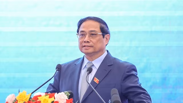 Thủ tướng: Chuỗi dự án khí điện 12 tỷ USD sẽ như 'ngọn hải đăng' trên biển Thu tuong: Chuoi du an khi dien 12 ty USD se nhu 'ngon hai dang' tren bien