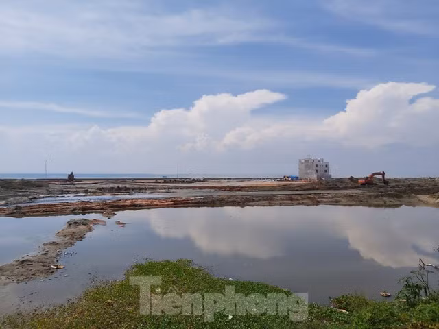 Bên trong siêu dự án 123ha ở Bình Thuận được giao đất 'thần tốc' - Hình 10 Ben trong sieu du an 123ha o Binh Thuan duoc giao dat 'than toc'-Hinh-10