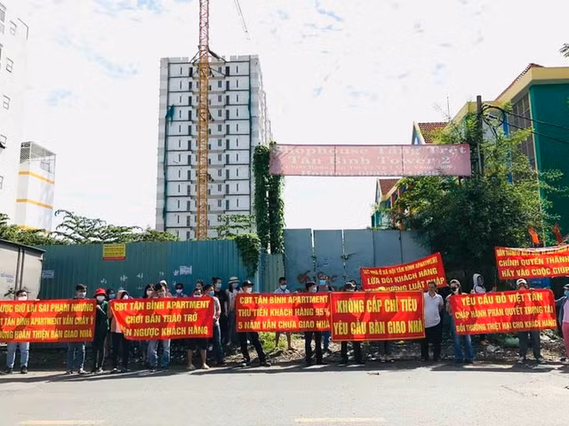 Chủ đầu tư Tân Bình Apartment lại lỗi hẹn giao nhà Chu dau tu Tan Binh Apartment lai loi hen giao nha