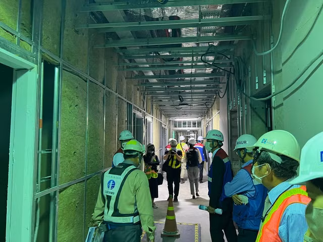 Can canh ga ngam Ben Thanh cua tuyen metro so 1-Hinh-7