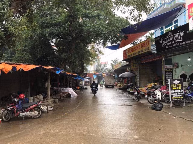 10 ngay sau vu Dong Tam, cuoc song thon Hoanh da binh thuong, nguoi dan trang tri nha cua don Tet-Hinh-2