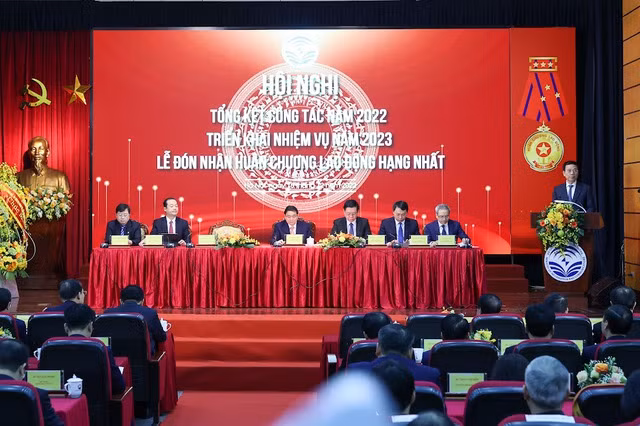 Thủ tướng Phạm Minh Chính: Truyền thông phải truyền cảm hứng cho phát triển và đổi mới sáng tạo - Hình 9 Thu tuong Pham Minh Chinh: Truyen thong phai truyen cam hung cho phat trien va doi moi sang tao-Hinh-9