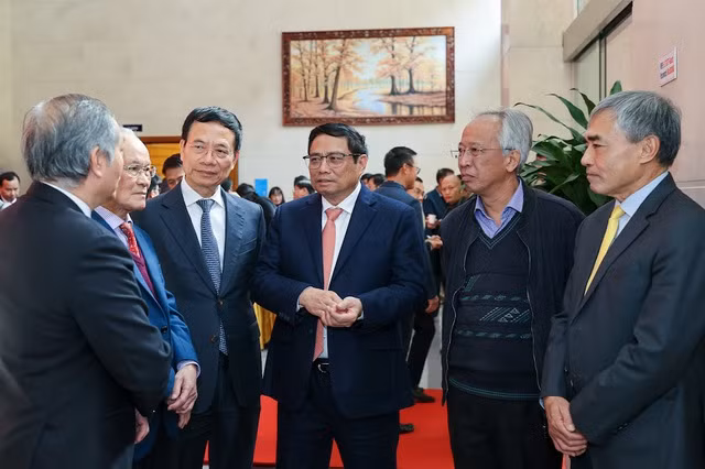 Thủ tướng Phạm Minh Chính: Truyền thông phải truyền cảm hứng cho phát triển và đổi mới sáng tạo - Hình 8 Thu tuong Pham Minh Chinh: Truyen thong phai truyen cam hung cho phat trien va doi moi sang tao-Hinh-8