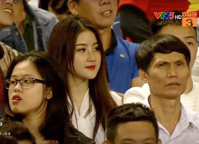 4 nu co dong vien bong da dep hon hotgirl, mac do cuc nong bong