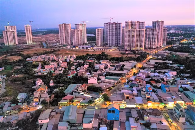 TP HCM: Các công trình xây dựng phải bố trí công nhân ăn, ngủ tại chỗ TP HCM: Cac cong trinh xay dung phai bo tri cong nhan an, ngu tai cho