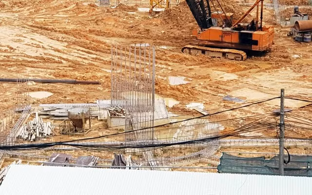 Khách sạn 5 sao thi công không phép trên 'đất vàng' ở Đà Lạt Khach san 5 sao thi cong khong phep tren 'dat vang' o Da Lat