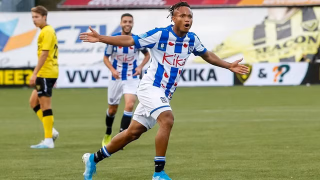 Doan Van Hau tiep tuc kiep du bi, Heerenveen thang gion gia