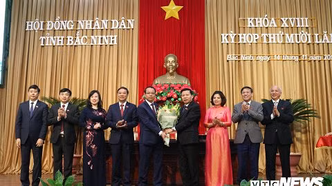 Tân nữ Chủ tịch UBND tỉnh Bắc Ninh 50 tuổi có sự nghiệp như thế nào? - Hình 4 Tan nu Chu tich UBND tinh Bac Ninh 50 tuoi co su nghiep nhu the nao?-Hinh-4
