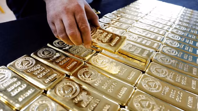 Giá vàng hôm nay 11/11: Giá vàng thế giới giảm thảm hại vì nhà đầu tư bán tháo Gia vang hom nay 11/11: Gia vang the gioi giam tham hai vi nha dau tu ban thao