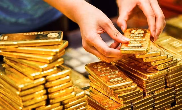 Chuyên gia đề xuất đánh thuế khi giao dịch vàng miếng SJC - Hình 2 Chuyen gia de xuat danh thue khi giao dich vang mieng SJC-Hinh-2