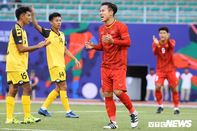 Cầu thủ duy nhất của bầu Đức xuất trận SEA Games là ai? Cau thu duy nhat cua bau Duc xuat tran SEA Games la ai?