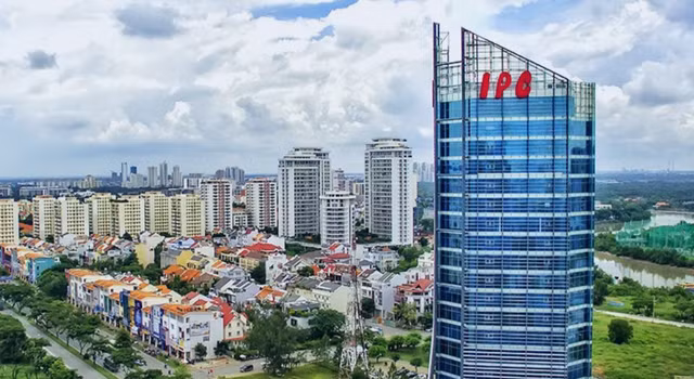 TP HCM: Hàng loạt cựu lãnh đạo các tổng công ty bị kỷ luật - Hình 2 TP HCM: Hang loat cuu lanh dao cac tong cong ty bi ky luat-Hinh-2
