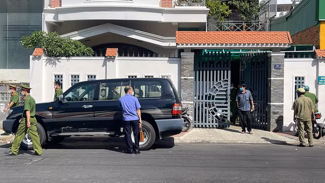 Bộ Công an khám xét nhà nguyên các lãnh đạo tỉnh Bình Thuận bị bắt Bo Cong an kham xet nha nguyen cac lanh dao tinh Binh Thuan bi bat