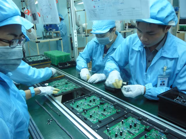Tập đoàn Xây dựng Hoà Bình, YEAH1 nợ bảo hiểm xã hội như 'chúa chổm' Tap doan Xay dung Hoa Binh, YEAH1 no bao hiem xa hoi nhu 'chua chom'