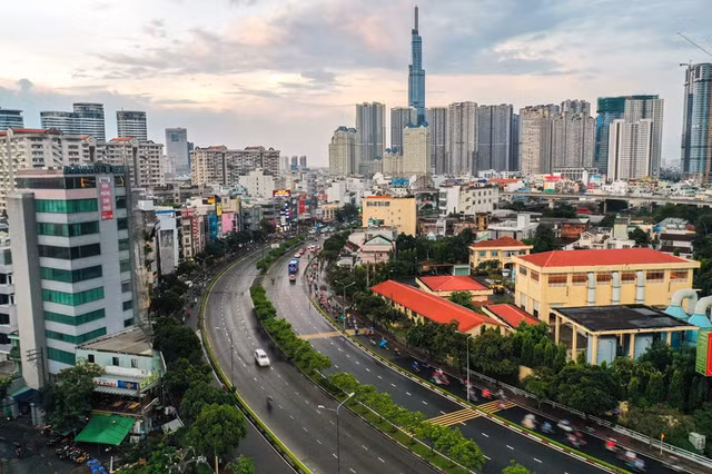 Giá nhà liền thổ ở TP HCM xác lập kỷ lục mới bất chấp kinh tế chưa ổn định Gia nha lien tho o TP HCM xac lap ky luc moi bat chap kinh te chua on dinh