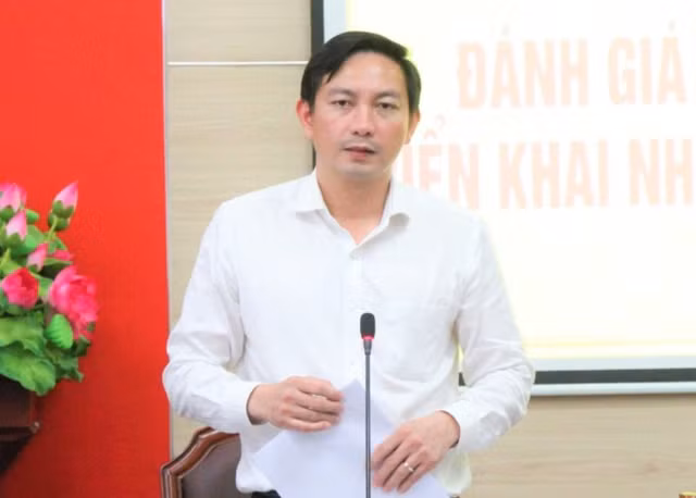 Dang xac minh, dieu tra vu viec Bi thu Huyen uy Co To bi to hiep dam cap duoi