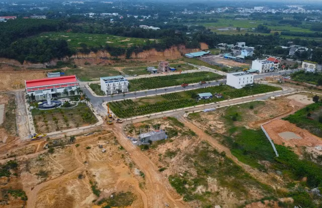 Bình Dương: Xử phạt hàng loạt dự án sai phạm, huy động vốn trái phép Binh Duong: Xu phat hang loat du an sai pham, huy dong von trai phep