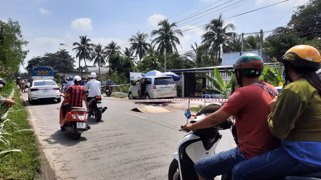 Vụ giải cứu vợ đâm chết người: Khởi tố nhóm bắt cóc chủ quán cà phê ở Vĩnh Long Vu giai cuu vo dam chet nguoi: Khoi to nhom bat coc chu quan ca phe o Vinh Long