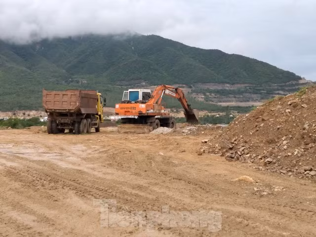 Xây 'chui' cả khu đô thị sinh thái tại Nha Trang - Hình 2 Xay 'chui' ca khu do thi sinh thai tai Nha Trang-Hinh-2