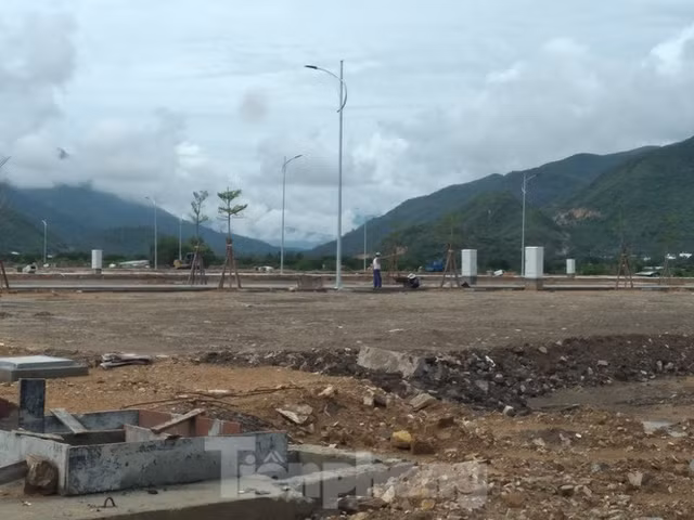 Xây 'chui' cả khu đô thị sinh thái tại Nha Trang - Hình 3 Xay 'chui' ca khu do thi sinh thai tai Nha Trang-Hinh-3