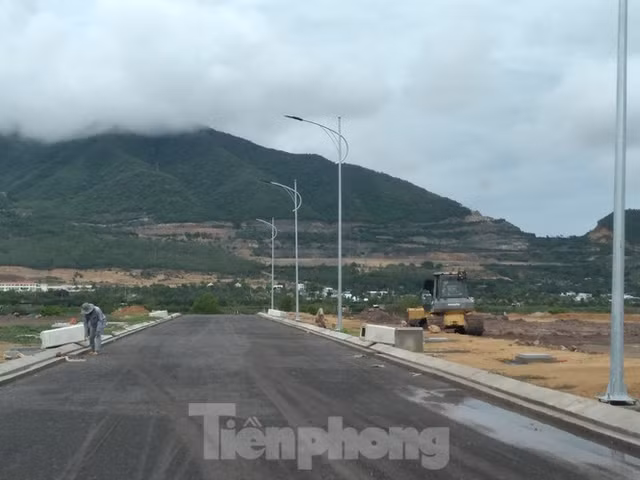 Xây 'chui' cả khu đô thị sinh thái tại Nha Trang - Hình 8 Xay 'chui' ca khu do thi sinh thai tai Nha Trang-Hinh-8