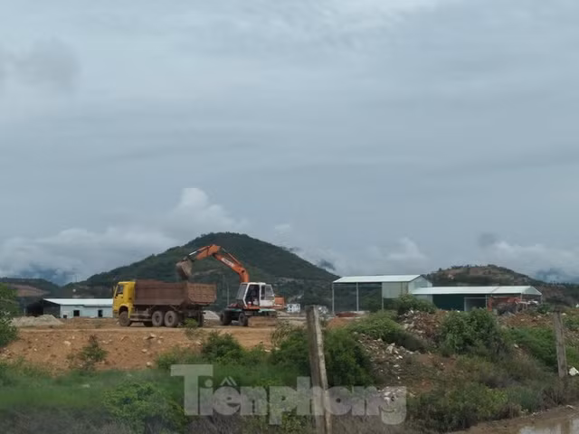 Xây 'chui' cả khu đô thị sinh thái tại Nha Trang Xay 'chui' ca khu do thi sinh thai tai Nha Trang