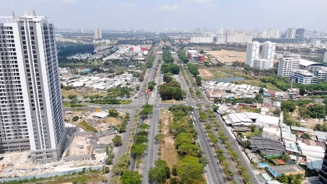 Đây là 4 con đường ken đặc chung cư ở Sài Gòn, khách nghĩ kỹ trước khi xuống tiền - Hình 43 Day la 4 con duong ken dac chung cu o Sai Gon, khach nghi ky truoc khi xuong tien-Hinh-43