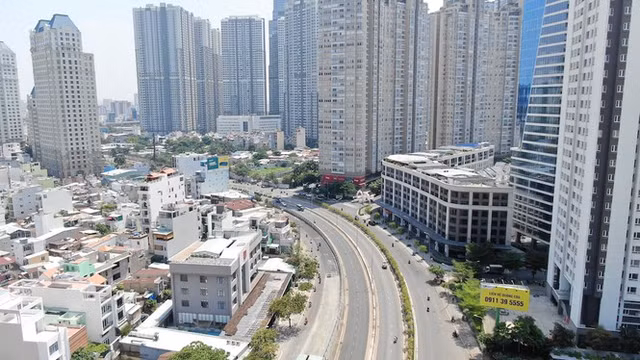 Đây là 4 con đường ken đặc chung cư ở Sài Gòn, khách nghĩ kỹ trước khi xuống tiền - Hình 12 Day la 4 con duong ken dac chung cu o Sai Gon, khach nghi ky truoc khi xuong tien-Hinh-12
