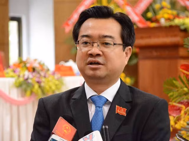 Ong Nguyen Thanh Nghi giu chuc Thu truong Bo Xay dung