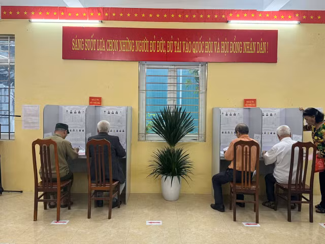 bau-cu-thu-giang-2.jpg