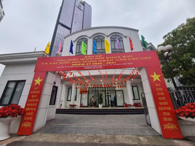 bau-cu-hung.jpg