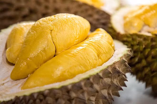 Có ba loại trái cây nổi tiếng là có khả năng "vỗ béo" vì sở hữu lượng calo cao, thường xuyên ăn sẽ tương đương với việc "uống dầu". Nếu thích ăn chúng, không có gì lạ khi bạn không thể giảm cân.