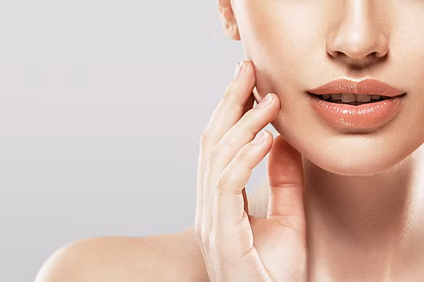 Không ít cơ sở thẩm mỹ chất lượng kém lừa khách hàng, khiến họ tiền mất tật mang, thậm chí còn cướp đi mạng sống của những người vô tội. Trong những tháng cuối năm 2019, nhiều vụ việc cơ sở thẩm mỹ làm chết khách hàng gây xôn xao dư luận. Ảnh minh họa.