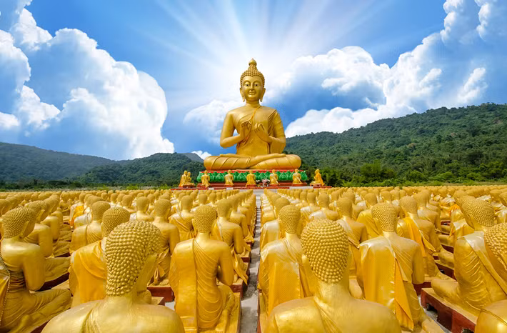 Giáo sư Rhys Davids ở Anh cũng thực hiện nghiên cứu về Đức Phật và có nhận định về tôn giáo lớn này.