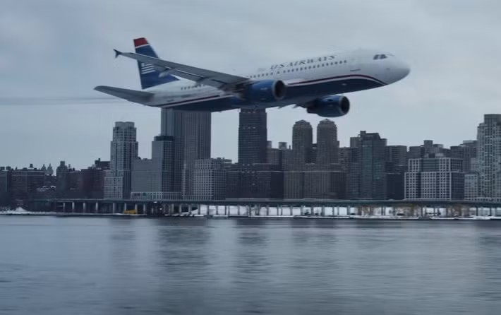 Cụ thể, vào ngày 15/1/2009, máy bay Airbus A320 mang số hiệu 1549 của hãng US Airways cất cánh từ sân bay La Guardia, New York, Mỹ với đích đến là thành phố Charlotte, bang North Carolina.