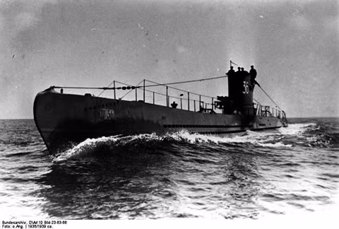 Hơn 1.100 tàu ngầm U-boat của Đức quốc xã đã được triển khai trong Chiến tranh thế giới 2. Số tàu ngầm này đã trở thành mối đe dọa lớn đối Mỹ bởi sức hủy diệt của nó.