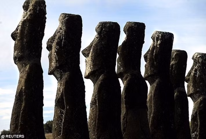 Không có bức tượng Moai nào lặp lại lần thứ 2. Theo đó, mỗi bức tượng đều là duy nhất.