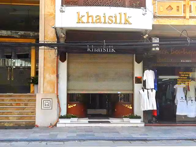 Phó Thủ tướng chỉ đạo làm rõ vi phạm của Tập đoàn Khaisilk Pho Thu tuong chi dao lam ro vi pham cua Tap doan Khaisilk