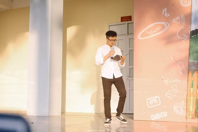 Thanh Bình còn dự định thi trường ĐH Kiến Trúc TP HCM để cùng "người anh em" Việt Hoàng "Nam tiến" để cùng theo đuổi những niềm đam mê của cả hai. Ảnh: FBNV.
